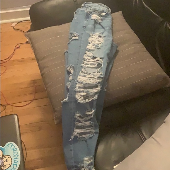 American Eagle distressed mom jeans - Picture 2 of 3